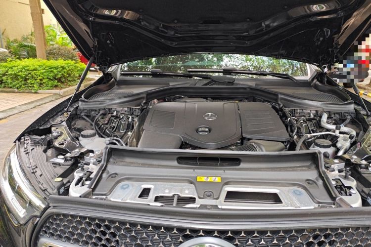 Used Mercedes-Benz GLC 2026 GLC 300 L 4MATIC Dynamic 5-seater Engine Bay Right