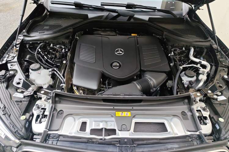 Used Mercedes-Benz GLC 2026 GLC 260 L 4MATIC Classic Edition Engine Bay