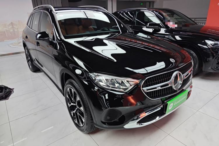 Used Mercedes-Benz GLC 2026 GLC 260 L 4MATIC Classic Edition Exterior 1