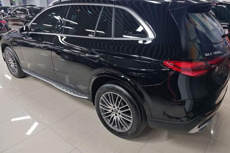 Used Mercedes-Benz GLC 2026 GLC 300 L 4MATIC Dynamic 5-seater Exterior 1