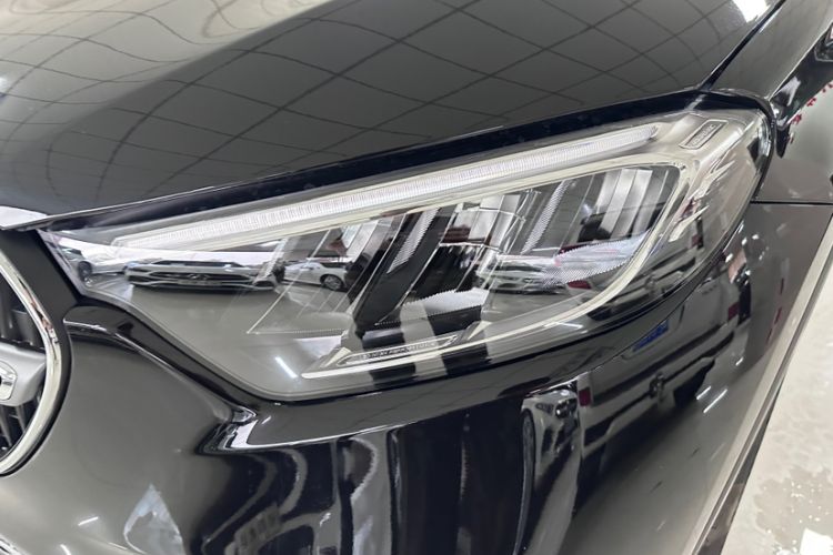 Used Mercedes-Benz GLC 2026 GLC 260 L 4MATIC Classic Edition Exterior 10
