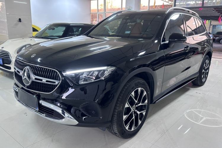 Used Mercedes-Benz GLC 2026 GLC 260 L 4MATIC Classic Edition Exterior 3