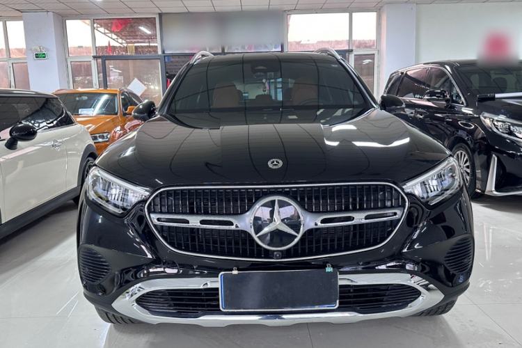 Used Mercedes-Benz GLC 2026 GLC 260 L 4MATIC Classic Edition Exterior 4
