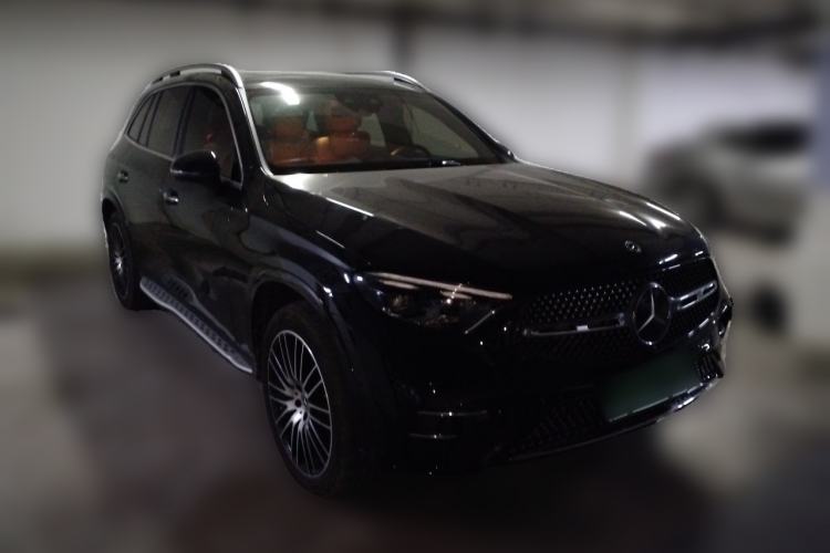 Used Mercedes-Benz GLC 2026 GLC 300 L 4MATIC Luxury Model Front Right 45 Deg