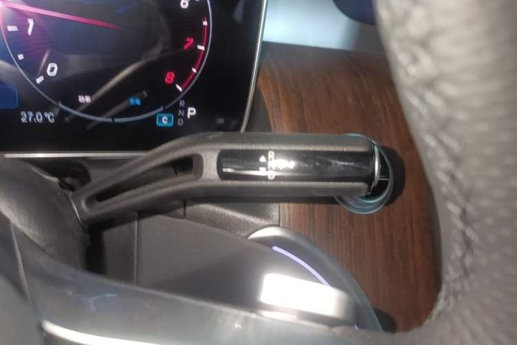 Used Mercedes-Benz GLC 2026 GLC 300 L 4MATIC Dynamic 5-seater Gear Lever