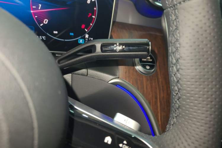 Used Mercedes-Benz GLC 2026 GLC 300 L 4MATIC Dynamic 5-seater Gear Lever