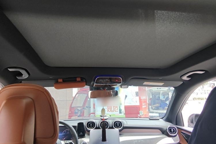 Used Mercedes-Benz GLC 2026 Model Facelifted GLC 260 L 4MATIC Classic Version Headliner