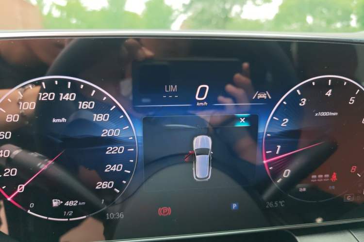 Used Mercedes-Benz GLC 2026 GLC 260 L 4MATIC Classic Edition Instrument Cluster