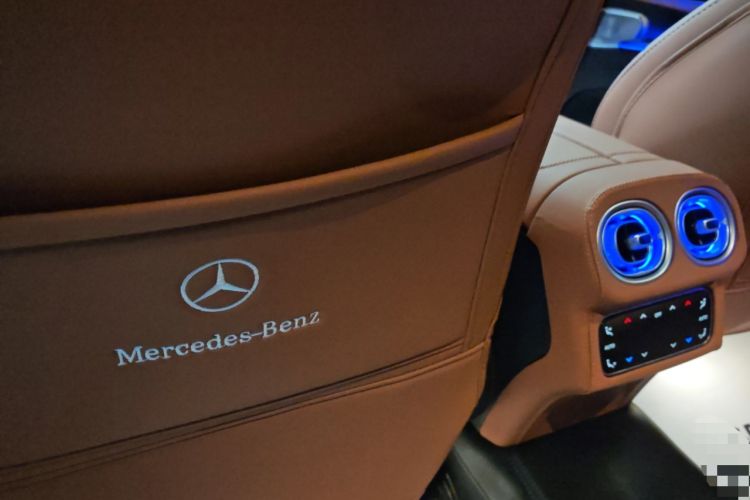 Used Mercedes-Benz GLC 2026 GLC 300 L 4MATIC Dynamic 5-seater Interior 4