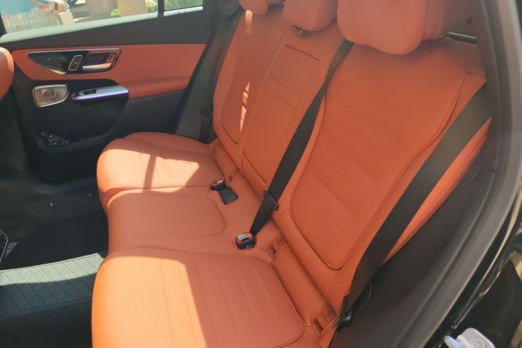 Used Mercedes-Benz GLC 2026 GLC 300 L 4MATIC Luxury Model Left Rear Seat