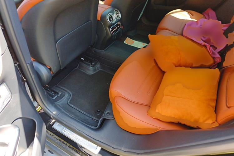 Used Mercedes-Benz GLC 2026 GLC 300 L 4MATIC Dynamic 5-seater Left Rear Seat