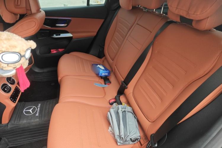 Used Mercedes-Benz GLC 2026 GLC 260 L 4MATIC Dynamic Model Left Rear Seat