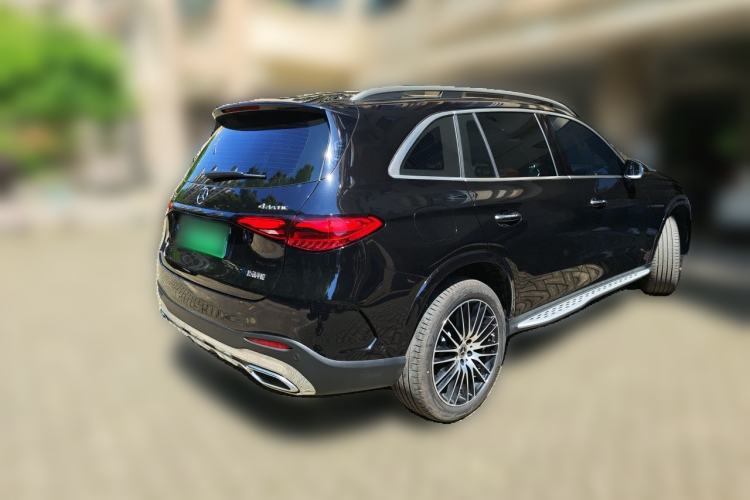 Used Mercedes-Benz GLC 2026 GLC 300 L 4MATIC Luxury Model Rear Right 45 Deg