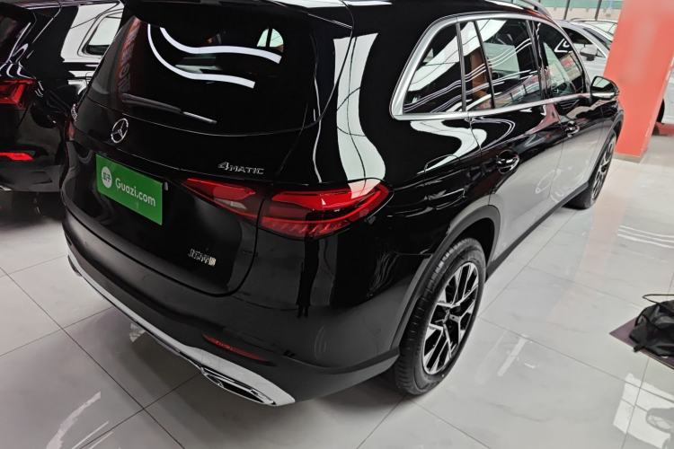 Used Mercedes-Benz GLC 2026 GLC 260 L 4MATIC Classic Edition Rear Right 45 Deg
