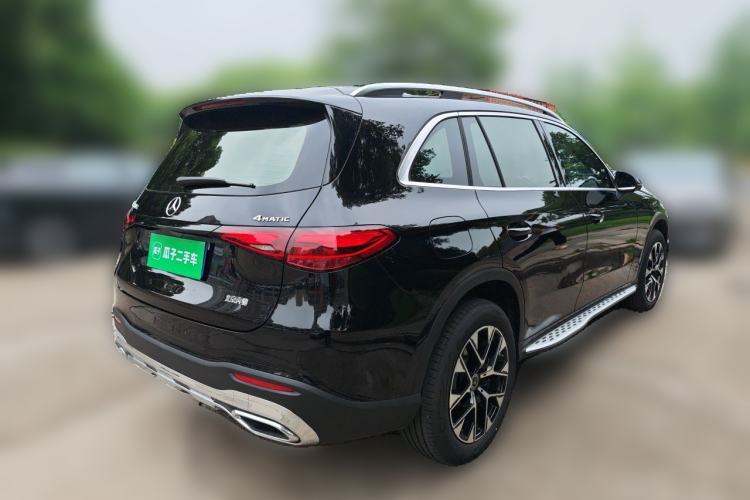 Used Mercedes-Benz GLC 2026 GLC 260 L 4MATIC Classic Edition Rear Right 45 Deg