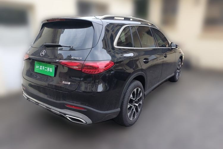 Used Mercedes-Benz GLC 2026 GLC 260 L 4MATIC Classic Edition Rear Right 45 Deg