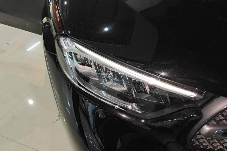Used Mercedes-Benz GLC 2026 GLC 300 L 4MATIC Dynamic 5-seater Right Front Headlight