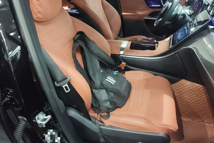 Used Mercedes-Benz GLC 2026 GLC 260 L 4MATIC Dynamic Model Right Front Seat