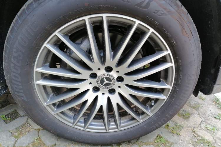 Used Mercedes-Benz GLC 2026 Model Facelifted GLC 300 L 4MATIC Dynamic Version—5 Seaters Right Front Wheel Hub