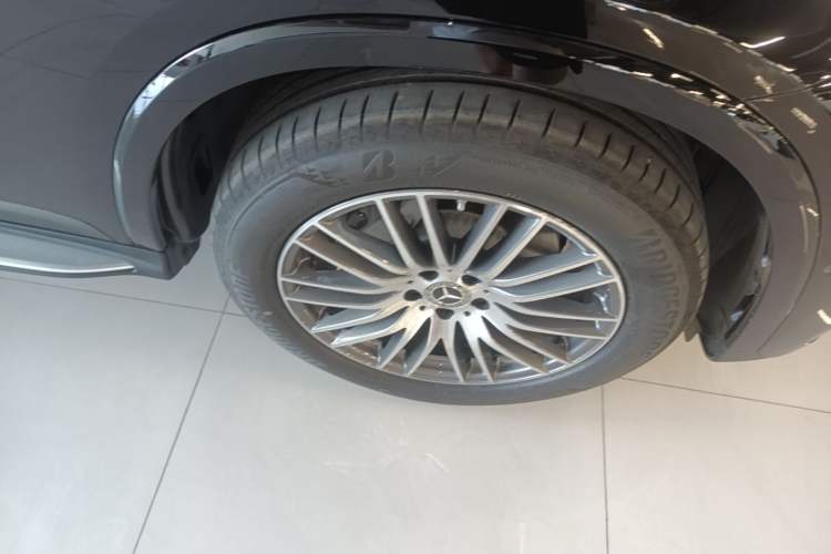 Used Mercedes-Benz GLC 2026 GLC 300 L 4MATIC Dynamic 5-seater Right Front Wheel Hub