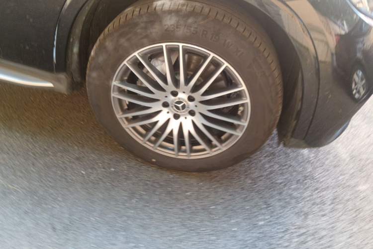 Used Mercedes-Benz GLC 2026 GLC 300 L 4MATIC Dynamic 5-seater Right Front Wheel Hub