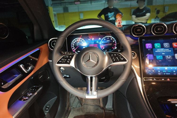 Used Mercedes-Benz GLC 2026 Model Facelifted GLC 260 L 4MATIC Classic Version Steering Wheel