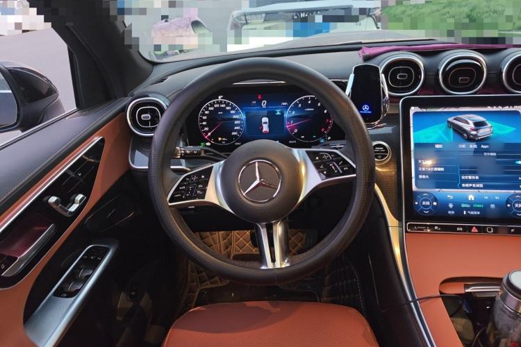 Used Mercedes-Benz GLC 2026 GLC 260 L 4MATIC Classic Edition Steering Wheel