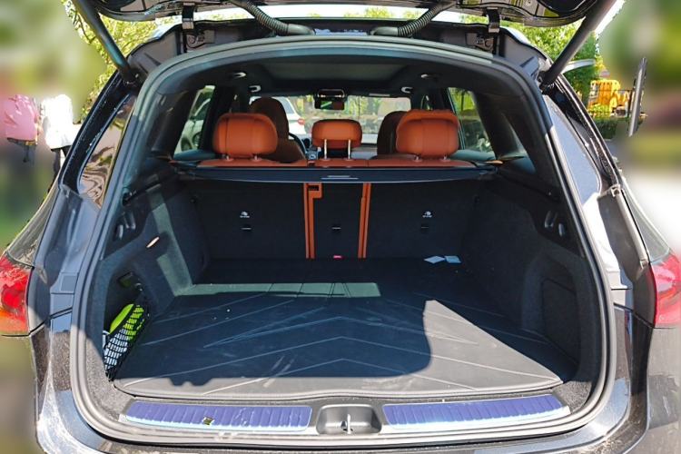 Used Mercedes-Benz GLC 2026 GLC 300 L 4MATIC Dynamic 5-seater Trunk