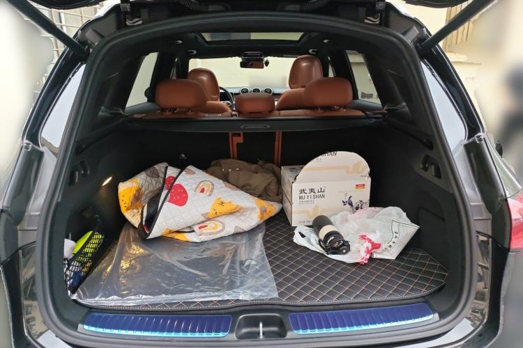 Used Mercedes-Benz GLC 2026 GLC 260 L 4MATIC Classic Edition Trunk