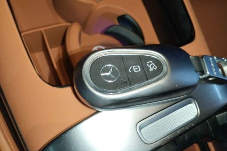 Used Mercedes-Benz GLC 2026 GLC 300 L 4MATIC Luxury Model Vehicle Key