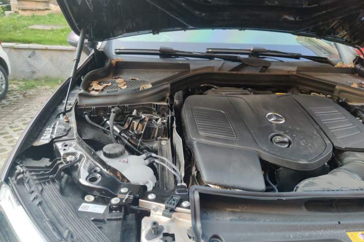 Used Mercedes-Benz GLC 2026 GLC 300 L 4MATIC Dynamic 5-seater Engine Bay Right