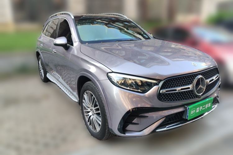 Used Mercedes-Benz GLC 2026 GLC 300 L 4MATIC Dynamic 5-seater Front Right 45 Deg