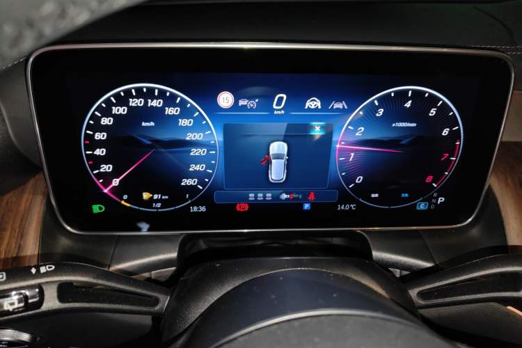 Used Mercedes-Benz GLC 2026 GLC 300 L 4MATIC Dynamic 5-seater Instrument Cluster