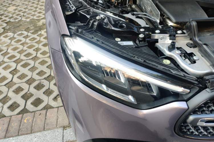 Used Mercedes-Benz GLC 2026 GLC 300 L 4MATIC Dynamic 5-seater Right Front Headlight