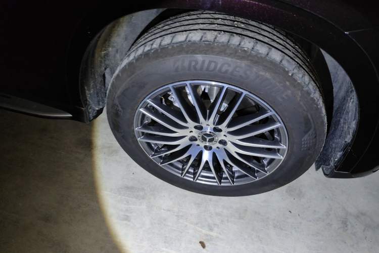 Used Mercedes-Benz GLC 2026 GLC 300 L 4MATIC Dynamic 5-seater Right Front Wheel Hub