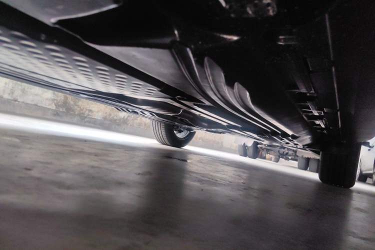 Used Mercedes-Benz GLC 2026 GLC 260 L 4MATIC Classic Edition Chassis Front Left