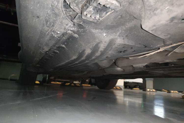Used Mercedes-Benz GLC 2026 GLC 300 L 4MATIC Dynamic 5-seater Chassis Front Right