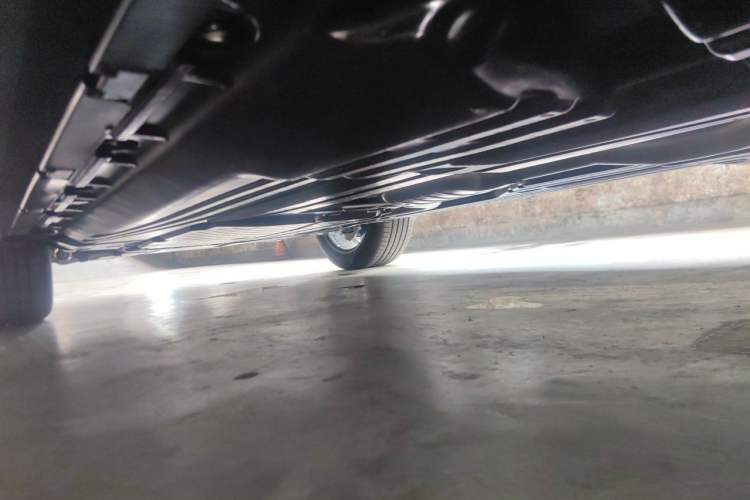 Used Mercedes-Benz GLC 2026 GLC 260 L 4MATIC Classic Edition Chassis Rear Left