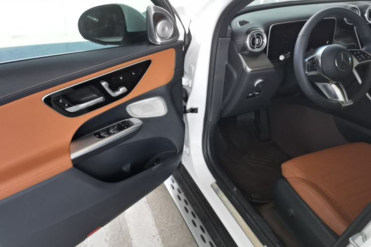 Used Mercedes-Benz GLC 2026 GLC 260 L 4MATIC Dynamic Model Driver Seat