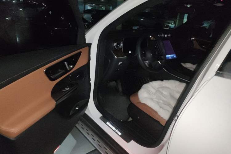 Used Mercedes-Benz GLC 2026 GLC 300 L 4MATIC Dynamic 5-seater Driver Seat