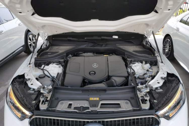 Used Mercedes-Benz GLC 2026 GLC 260 L 4MATIC Dynamic Model Engine Bay