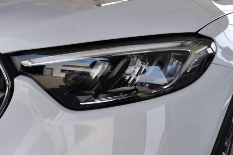 Used Mercedes-Benz GLC 2026 GLC 260 L 4MATIC Dynamic Model Left Front Headlight