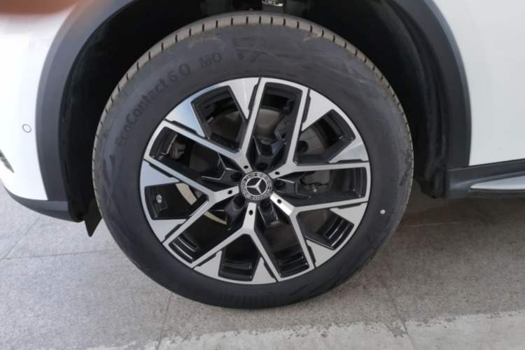 Used Mercedes-Benz GLC 2026 GLC 260 L 4MATIC Dynamic Model Left Front Wheel Hub