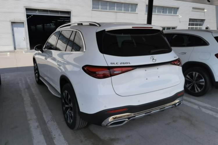 Used Mercedes-Benz GLC 2026 GLC 260 L 4MATIC Dynamic Model Rear Left 45 Deg