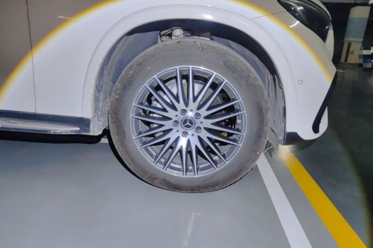 Used Mercedes-Benz GLC 2026 GLC 300 L 4MATIC Dynamic 5-seater Right Front Wheel Hub