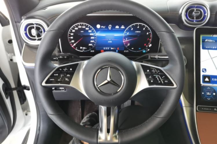 Used Mercedes-Benz GLC 2026 GLC 260 L 4MATIC Dynamic Model Steering Wheel