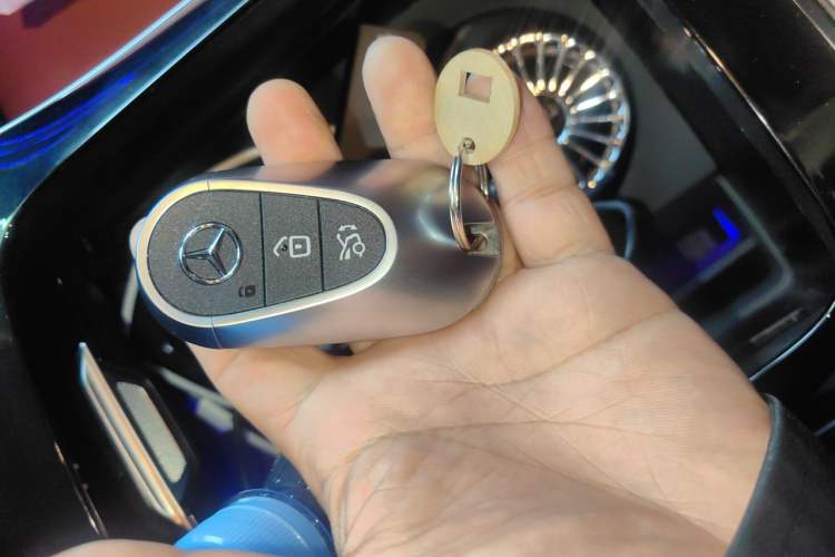 Used Mercedes-Benz GLC 2026 GLC 260 L 4MATIC Classic Edition Vehicle Key