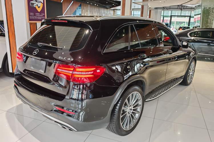 Used Mercedes-Benz GLC AMG 2017 AMG GLC 43 4MATIC Exterior 5