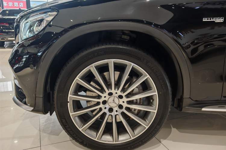Used Mercedes-Benz GLC AMG 2017 AMG GLC 43 4MATIC Exterior 8