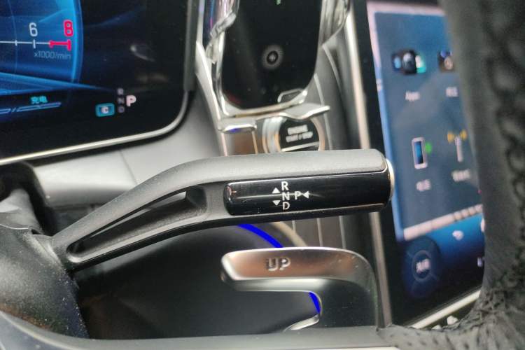 Used Mercedes-Benz GLC AMG 2024 AMG GLC 43 4MATIC Gear Lever